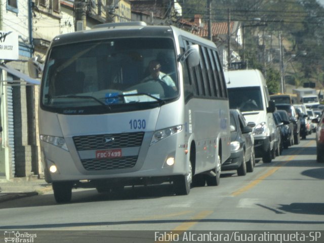 Valetur Transportes Locação e Turismo 1030 na cidade de Guaratinguetá, São Paulo, Brasil, por Fabio Alcantara. Número da foto: #1986424.