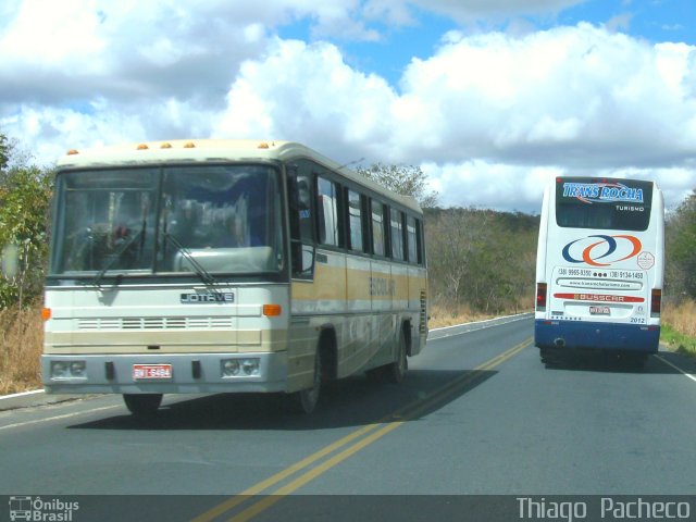 Escolares 6484 na cidade de Lontra, Minas Gerais, Brasil, por Thiago  Pacheco. ID da foto: 1990024.