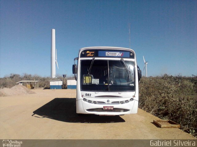 Ônibus Particulares 082 na cidade de Caetité, Bahia, Brasil, por Gabriel Silveira. Número da foto: #1991731.