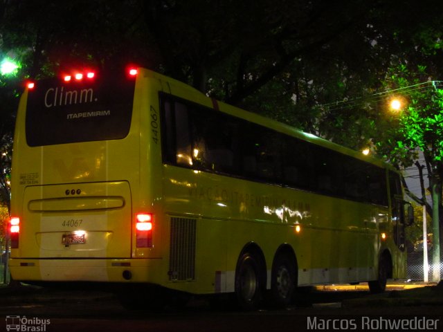 Viação Itapemirim 44067 na cidade de São Paulo, São Paulo, Brasil, por Marcos Rohwedder. Número da foto: #1991678.