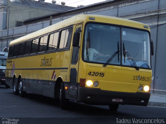 Viação Itapemirim 42015 na cidade de Rio de Janeiro, Rio de Janeiro, Brasil, por Tadeu Vasconcelos. Número da foto: #1993774.