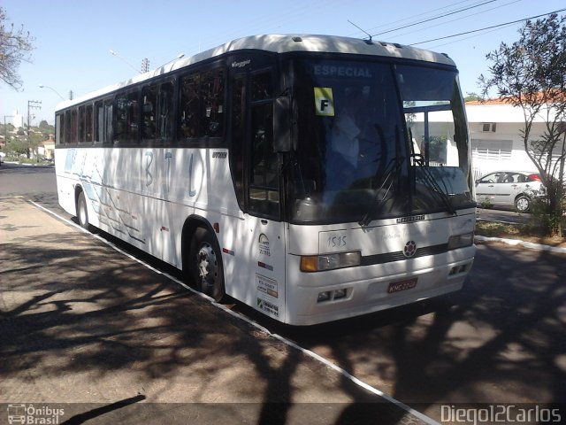 BTL - Borini Turismo 1515 na cidade de Adamantina, São Paulo, Brasil, por Diego Carlos Oliveira. Número da foto: #1994542.