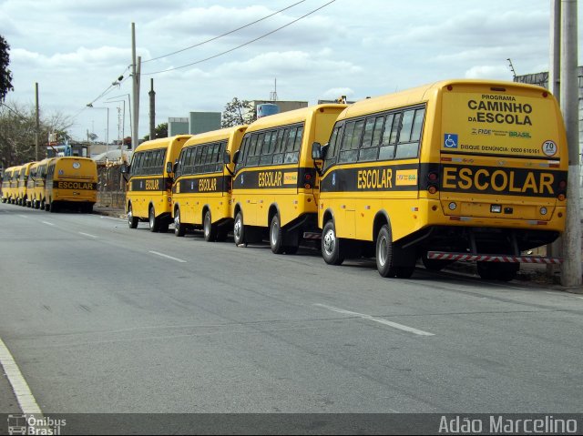 Escolares  na cidade de Belo Horizonte, Minas Gerais, Brasil, por Adão Raimundo Marcelino. ID da foto: 1998587.