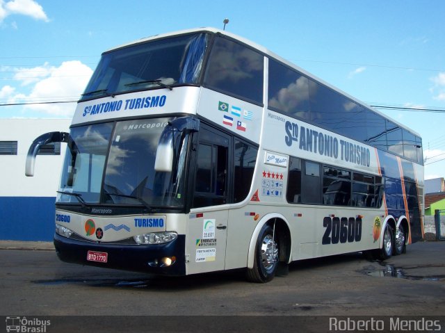 Santo Antônio Turismo 20600 na cidade de Marília, São Paulo, Brasil, por Roberto Mendes. Número da foto: #1962023.