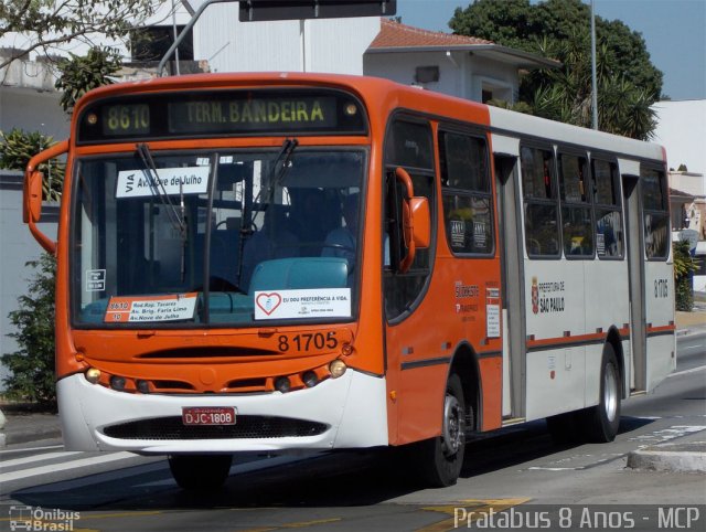 TRANSPPASS - Transporte de Passageiros 8 1705 na cidade de São Paulo, São Paulo, Brasil, por Cristiano Soares da Silva. ID da foto: 2000497.