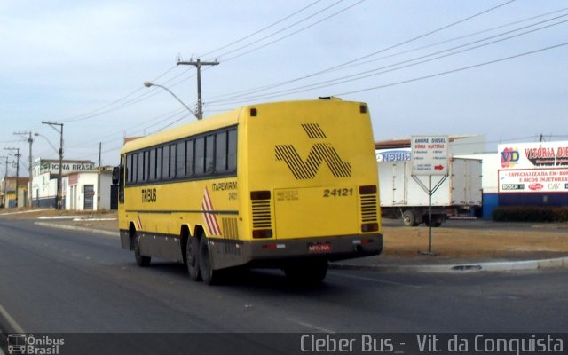 Viação Itapemirim 24121 na cidade de Vitória da Conquista, Bahia, Brasil, por Cleber Bus. ID da foto: 1999825.