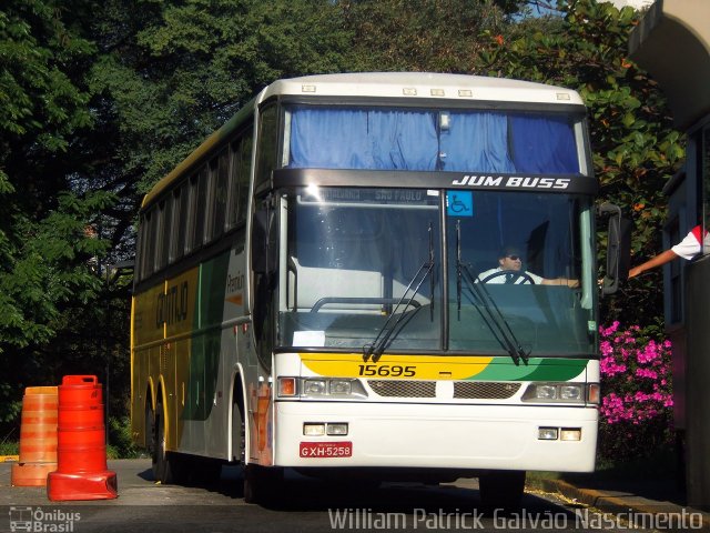 Empresa Gontijo de Transportes 15695 na cidade de São Paulo, São Paulo, Brasil, por William Patrick Galvão Nascimento. ID da foto: 2000985.