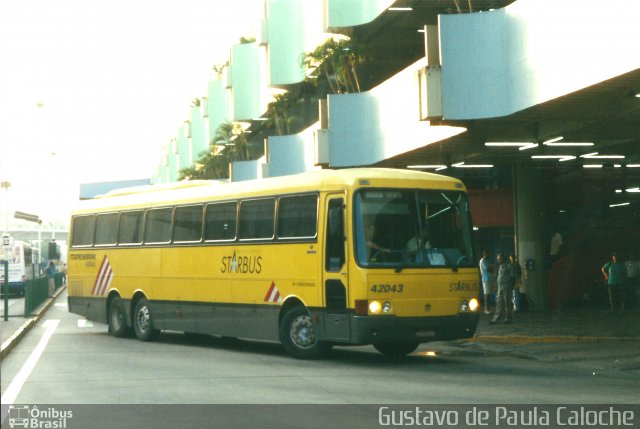Viação Itapemirim 42043 na cidade de São José do Rio Preto, São Paulo, Brasil, por Gustavo de Paula Caloche. Número da foto: #2001256.