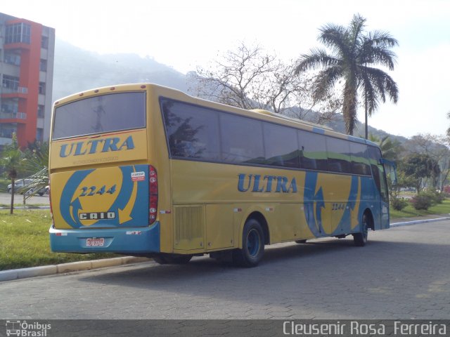 Viação Ultra 2244 na cidade de Guarujá, São Paulo, Brasil, por Cleusenir Rosa  Ferreira. Número da foto: #2002882.