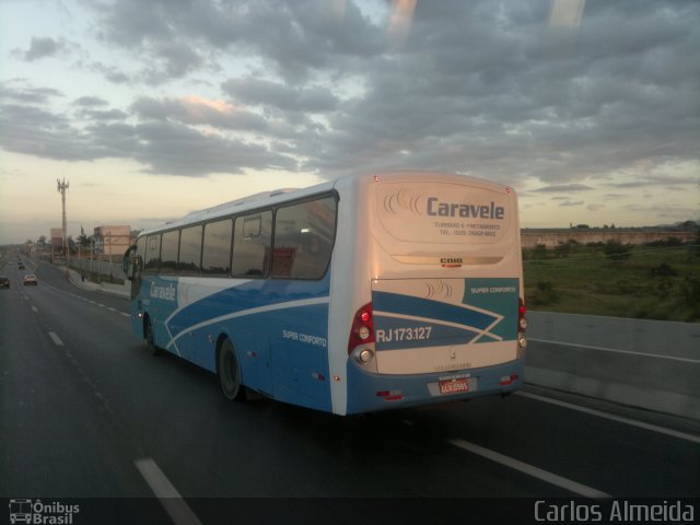 Viação Caravele RJ 173.127 na cidade de Belford Roxo, Rio de Janeiro, Brasil, por Carlos Almeida. Número da foto: #2001606.