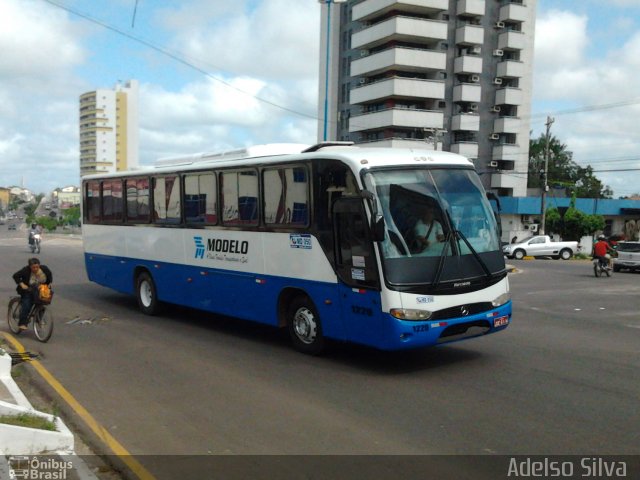 Expresso Modelo 1220 na cidade de Castanhal, Pará, Brasil, por Adelso Silva Luis Doidinho. ID da foto: 2003831.