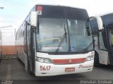 Empresa de Ônibus Pássaro Marron 5617 na cidade de Cruzeiro, São Paulo, Brasil, por Jhonatan Diego da Silva Trevisan. Número da foto: #:id.