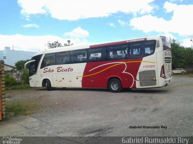 Viação São Bento Ribeirão Preto 10020 na cidade de Passos, Minas Gerais, Brasil, por Gabriel Romualdo Rey . Número da foto: #2005881.