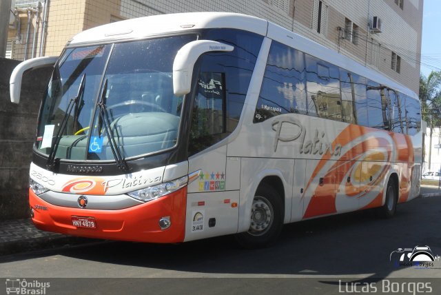 Viação Platina 2800 na cidade de Araxá, Minas Gerais, Brasil, por Lucas Borges . Número da foto: #2005597.