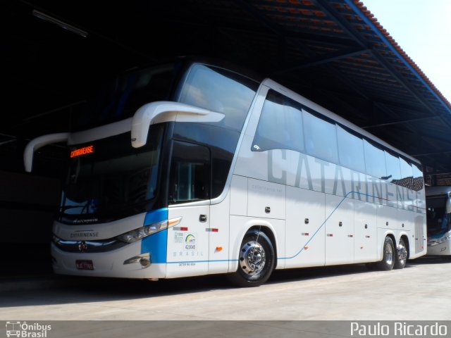 Auto Viação Catarinense 3200 na cidade de Embu das Artes, São Paulo, Brasil, por Paulo Ricardo. Número da foto: #2007980.