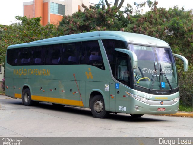 Viação Itapemirim 250 na cidade de São Paulo, São Paulo, Brasil, por Diego Leão. ID da foto: 2007482.