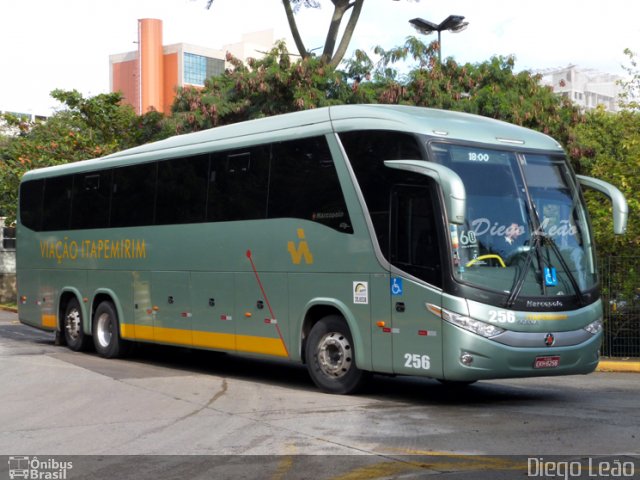 Viação Itapemirim 256 na cidade de São Paulo, São Paulo, Brasil, por Diego Leão. ID da foto: 2007481.