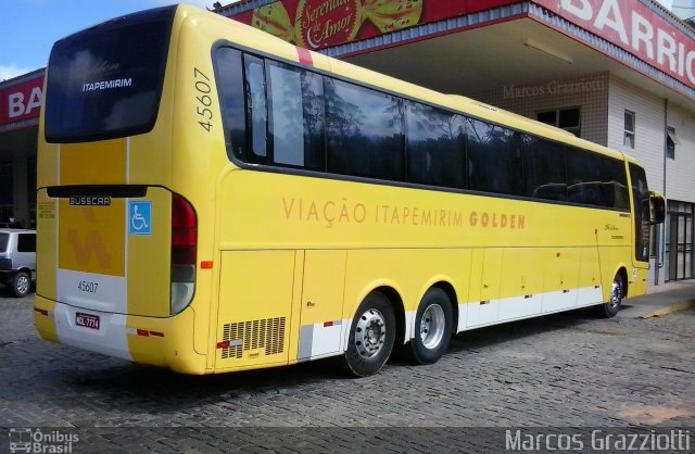 Viação Itapemirim 45607 na cidade de Manhuaçu, Minas Gerais, Brasil, por Marcos Grazziotti. Número da foto: #2014617.
