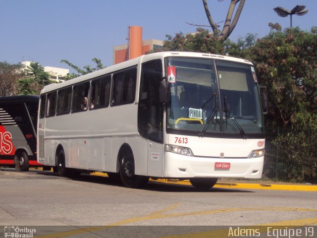 Empresa de Ônibus Pássaro Marron 7613 na cidade de São Paulo, São Paulo, Brasil, por Adems  Equipe 19. Número da foto: #2015457.