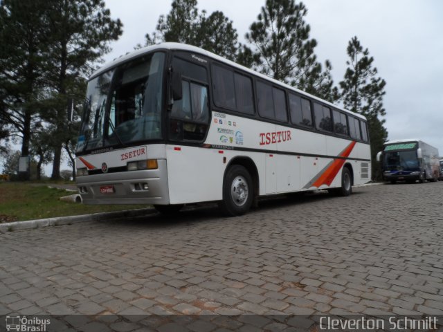 Isetur Transportes e Turismo 2100 na cidade de Santa Maria, Rio Grande do Sul, Brasil, por Cleverton Schmitt. ID da foto: 2013622.