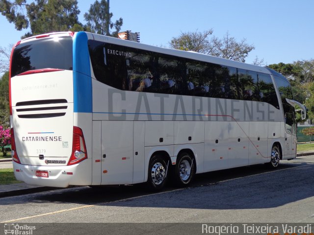 Auto Viação Catarinense 3379 na cidade de Curitiba, Paraná, Brasil, por Rogério Teixeira Varadi. Número da foto: #2018109.
