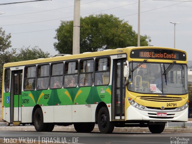 Lotaxi Transportes Urbanos 24791 na cidade de Brasília, Distrito Federal, Brasil, por João Victor. ID da foto: 2020994.