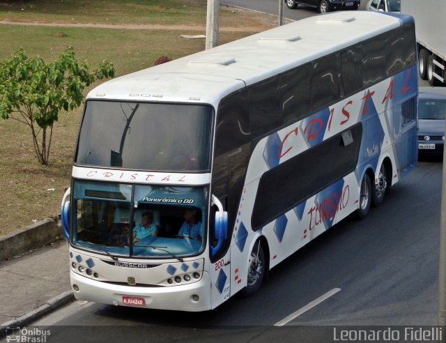 Cristal Turismo e Transporte 200 na cidade de São Paulo, São Paulo, Brasil, por Leonardo Fidelli. ID da foto: 2020990.