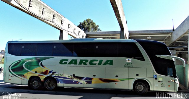 Viação Garcia 7057 na cidade de Curitiba, Paraná, Brasil, por Nilton Félix da Silva. Número da foto: #1965167.
