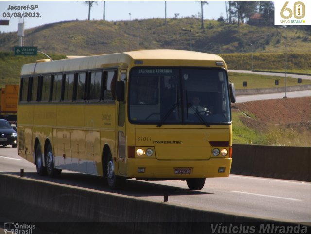 Viação Itapemirim 41011 na cidade de Jacareí, São Paulo, Brasil, por Vinicius Miranda. ID da foto: 1964813.