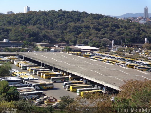 Empresa Gontijo de Transportes Garagem Gontijo na cidade de Belo Horizonte, Minas Gerais, Brasil, por Júlio  Mandelli. ID da foto: 1966763.