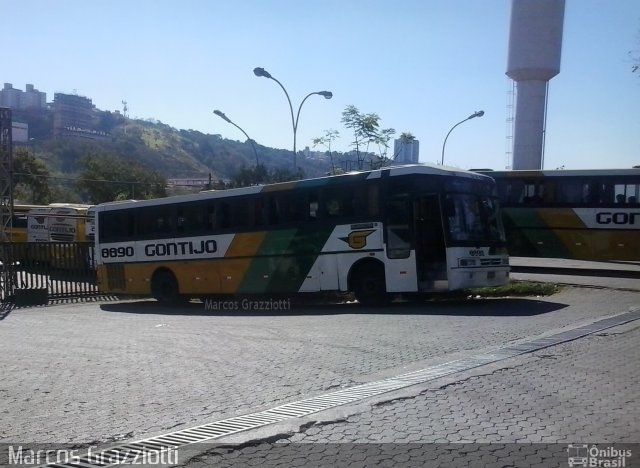 Empresa Gontijo de Transportes 8890 na cidade de Belo Horizonte, Minas Gerais, Brasil, por Marcos Grazziotti. ID da foto: 1971454.