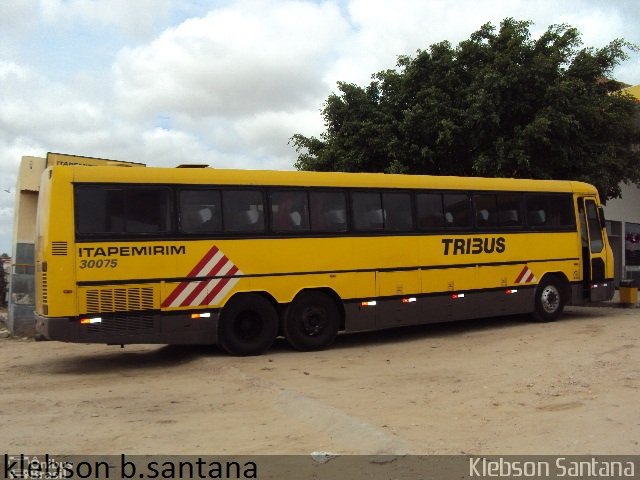 Viação Itapemirim 30075 na cidade de Paulo Afonso, Bahia, Brasil, por Klebson Santana. Número da foto: #2048250.