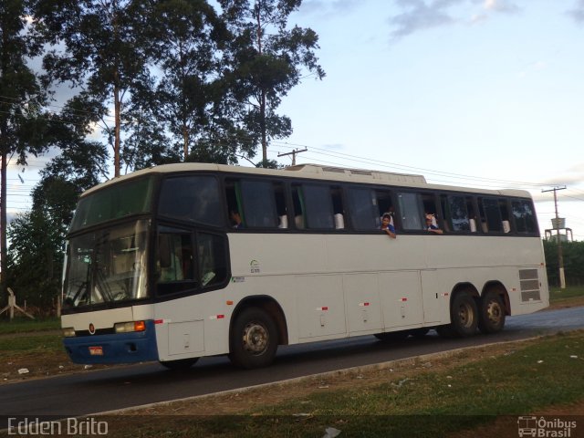 Ônibus Particulares 4387 na cidade de Anápolis, Goiás, Brasil, por Edden Brito. Número da foto: #2048840.