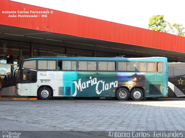 Maria Clara Turismo LGM-5711 na cidade de João Monlevade, Minas Gerais, Brasil, por Antonio Carlos Fernandes. ID da foto: 2054516.