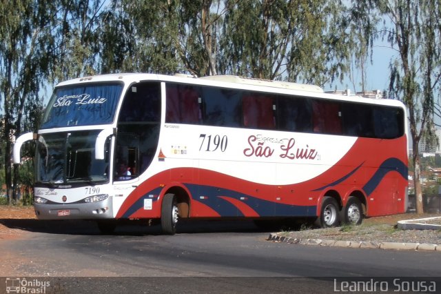 Expresso São Luiz 7190 na cidade de Cuiabá, Mato Grosso, Brasil, por [Leandro Sousa]. Número da foto: #2057189.
