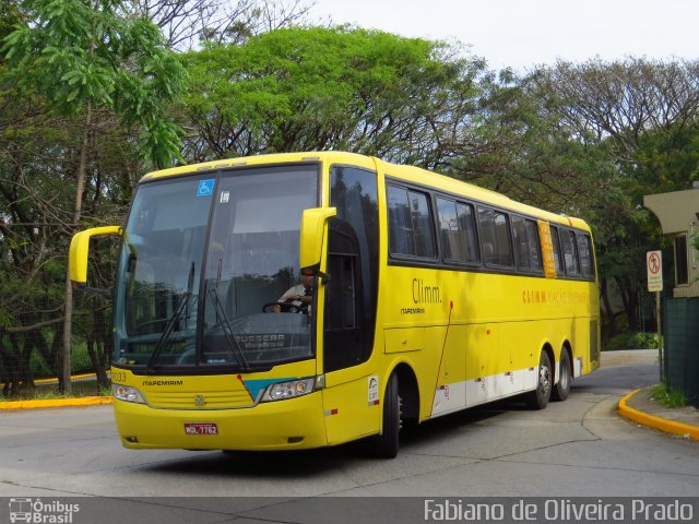 Viação Itapemirim 9033 na cidade de São Paulo, São Paulo, Brasil, por Fabiano de Oliveira Prado. Número da foto: #2025914.