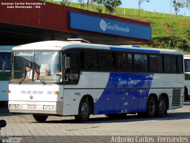 Banda Giru's 3022 na cidade de João Monlevade, Minas Gerais, Brasil, por Antonio Carlos Fernandes. Número da foto: #2062165.