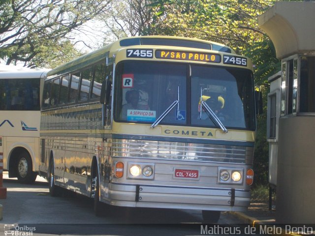 Viação Cometa 7455 na cidade de São Paulo, São Paulo, Brasil, por Matheus de Melo Bento. Número da foto: #2062922.