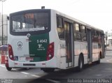 Cooperativa de Transportes Alternativos Nova Aliança 5 4042 na cidade de São Paulo, São Paulo, Brasil, por Roberto Teixeira. Número da foto: #2062444.