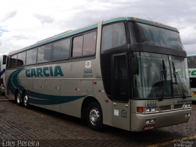 Viação Garcia 6444 na cidade de Londrina, Paraná, Brasil, por Eder Pereira. Número da foto: #2064662.