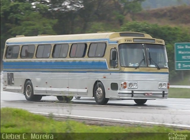 Ônibus Particulares 7385 na cidade de Araçariguama, São Paulo, Brasil, por Cleber C.  Moreira. Número da foto: #2066469.