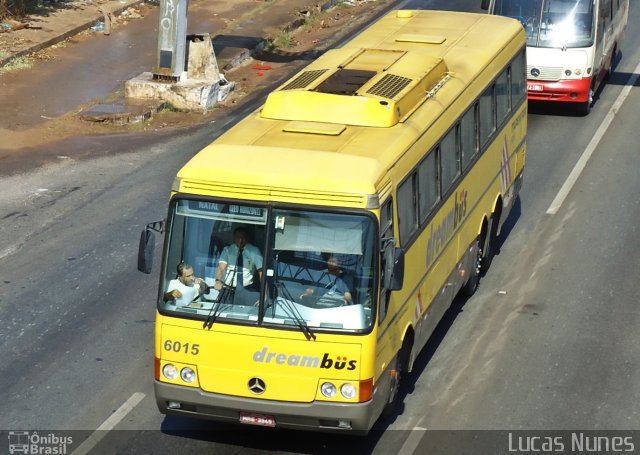 Viação Itapemirim 6015 na cidade de Belo Horizonte, Minas Gerais, Brasil, por Lucas Nunes. Número da foto: #2067271.