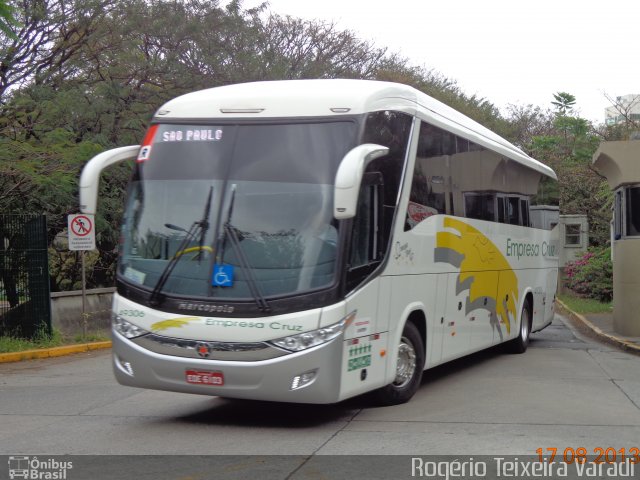 Empresa Cruz 49306 na cidade de São Paulo, São Paulo, Brasil, por Rogério Teixeira Varadi. Número da foto: #2065979.