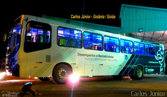 Scania 1157 na cidade de Aparecida de Goiânia, Goiás, Brasil, por Carlos Júnior. Número da foto: #2065957.