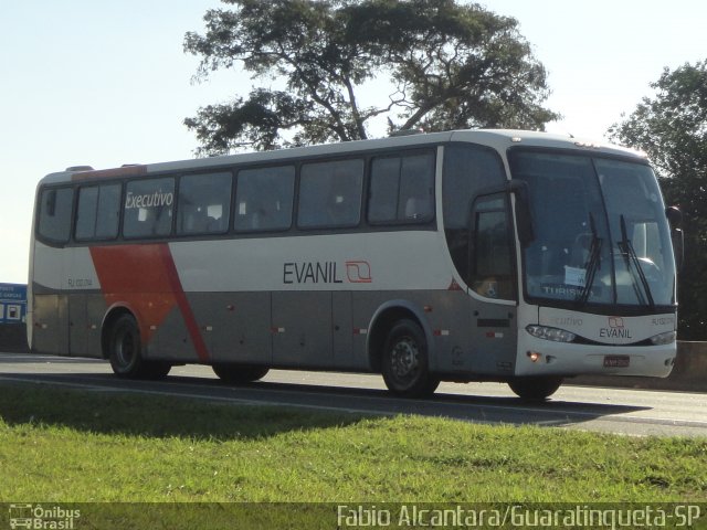 Evanil Transportes e Turismo RJ 132.014 na cidade de Guaratinguetá, São Paulo, Brasil, por Fabio Alcantara. Número da foto: #2068261.
