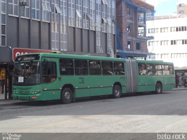 Viação Tamandaré KB699 na cidade de Curitiba, Paraná, Brasil, por Alberto Selinke. ID da foto: 2070690.