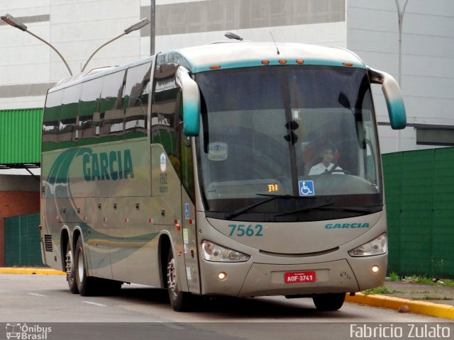 Viação Garcia 7562 na cidade de São Paulo, São Paulo, Brasil, por Fabricio do Nascimento Zulato. Número da foto: #2073457.