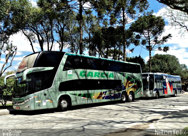 Viação Garcia 7107 na cidade de Curitiba, Paraná, Brasil, por Nilton Félix da Silva. Número da foto: #2075495.
