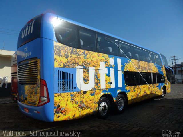UTIL - União Transporte Interestadual de Luxo 11202 na cidade de São Vicente, São Paulo, Brasil, por Matheus  Scheguschewsky. Número da foto: #2078135.