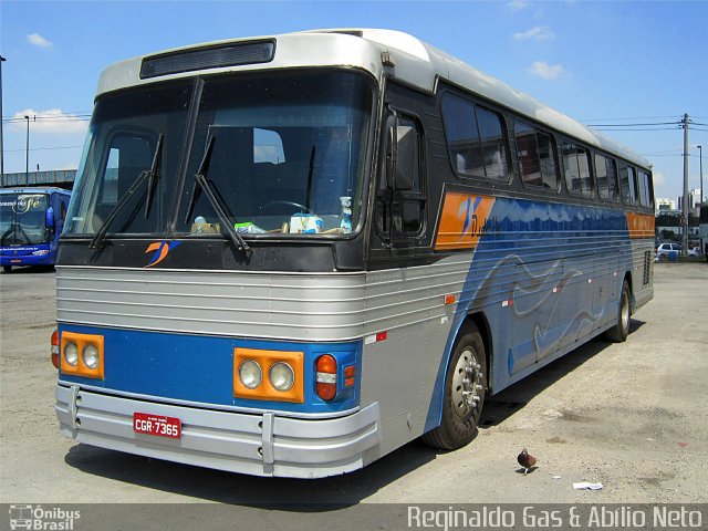 Ônibus Particulares 7365 na cidade de São Paulo, São Paulo, Brasil, por Reginaldo Gas. ID da foto: 2079007.